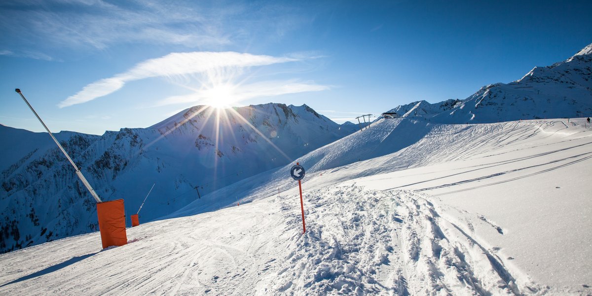 Skipiste und Schneilanze