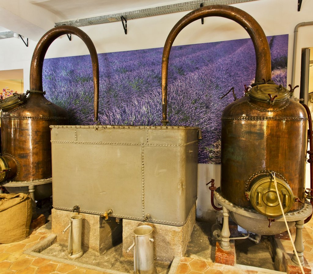 Alte Destillieranlage für Parfum