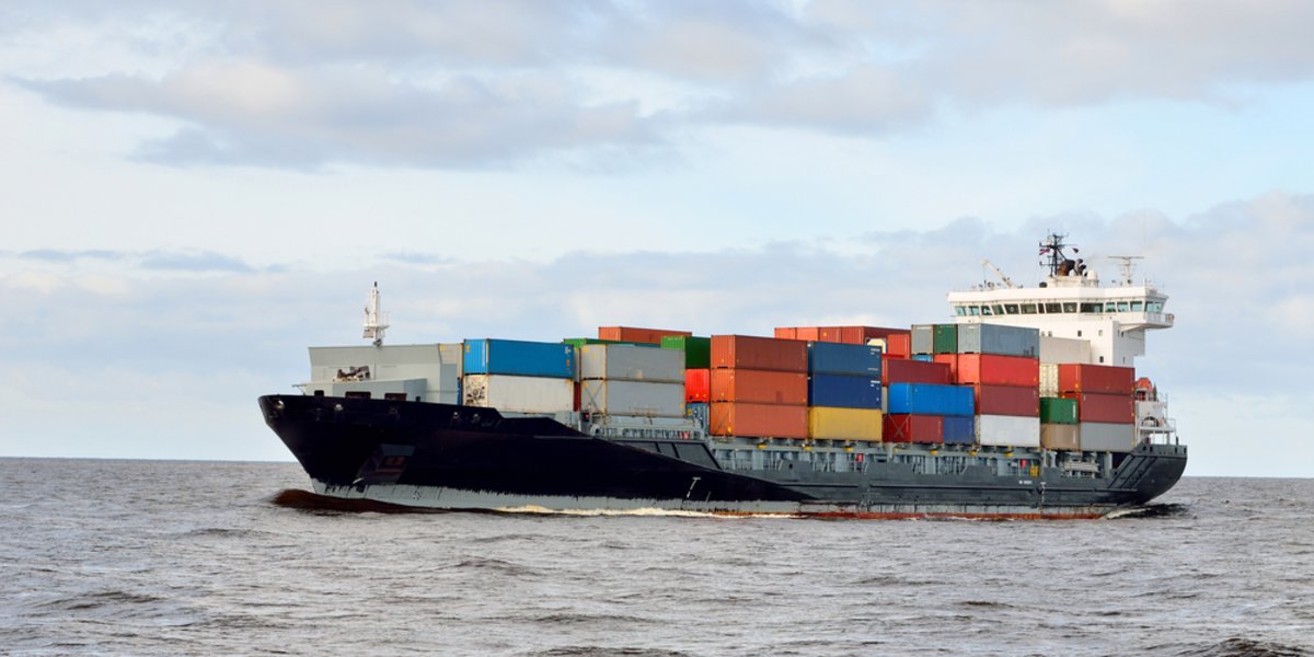 Containerschiffe werden durch riesige Dieselmotoren angetrieben