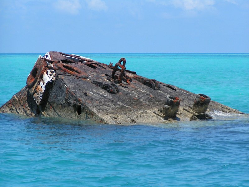 Ein Schiffswrack im Bermudadreieck