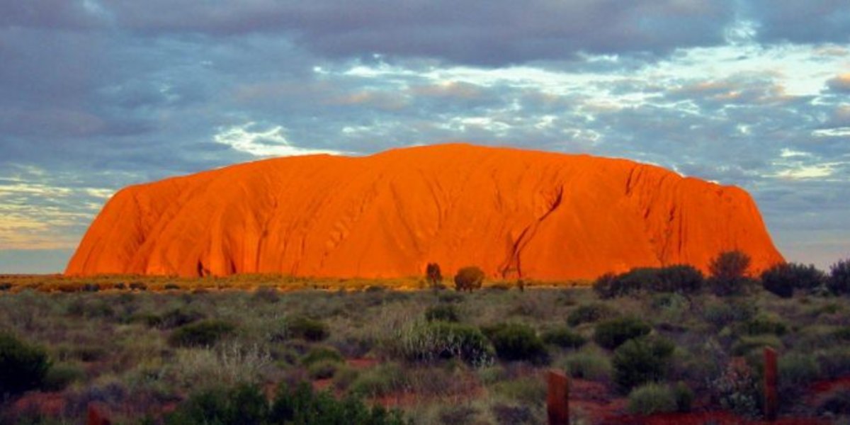 Der Uluru, das rote Wahrzeichen Australiens
