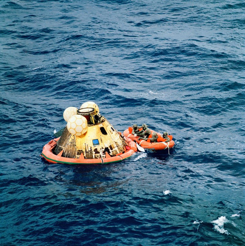 Capsule dans l'Océan Pacifique