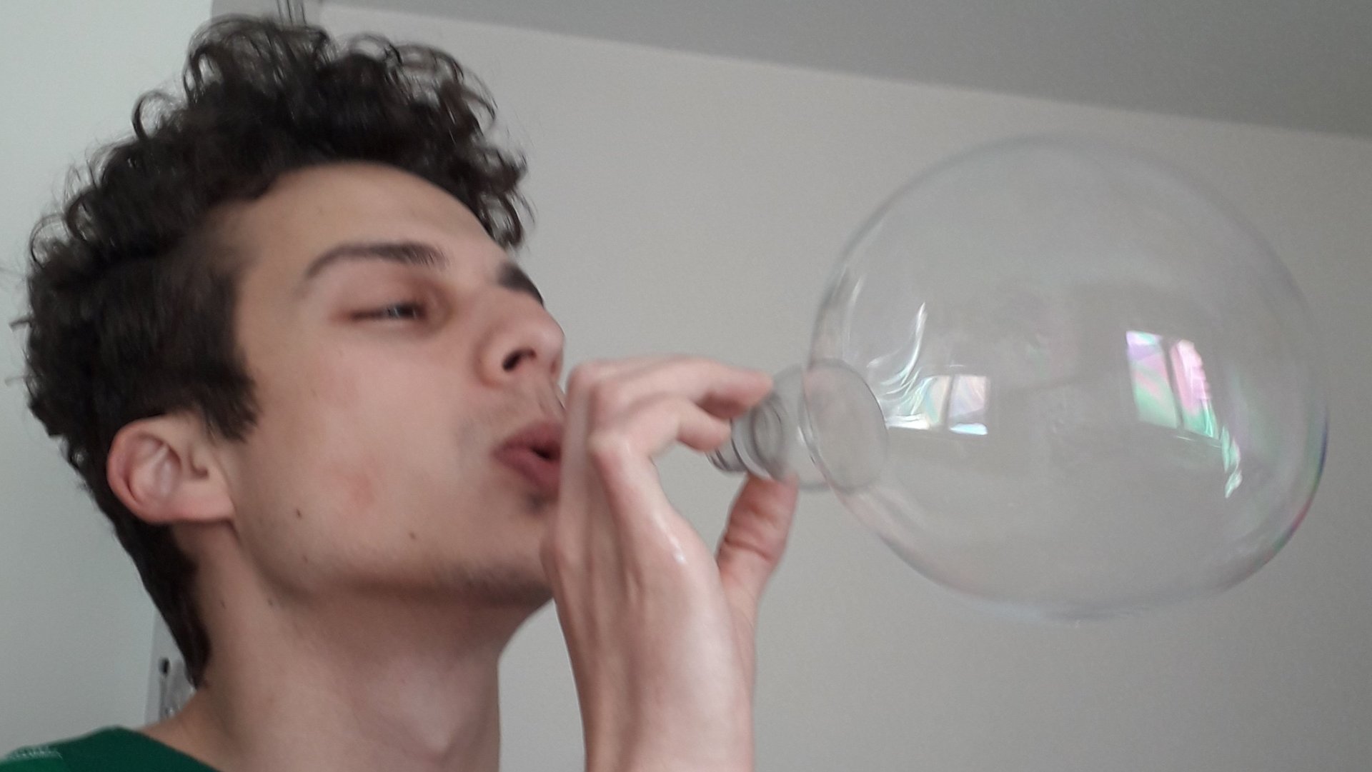 Faire des bulles de savon
