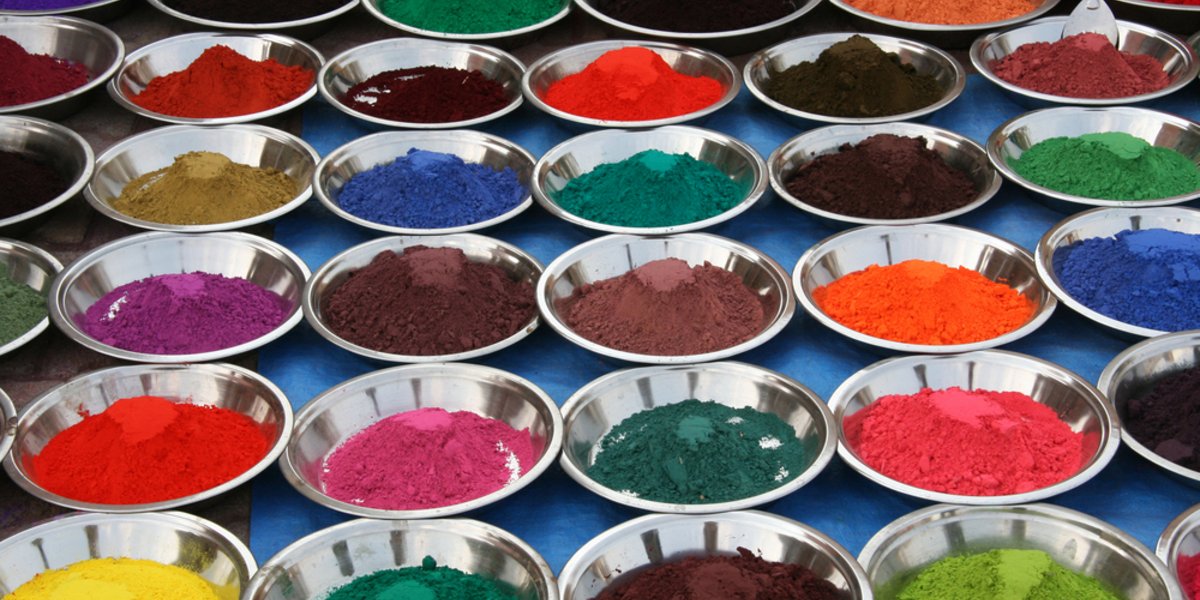 Pour obtenir toute une palette de couleurs, on peut extraire les pigments de matières naturelles ou les synthétiser chimiquement.