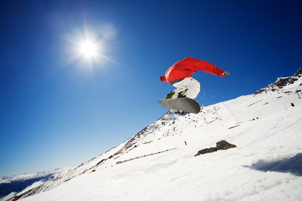 Snowboarder