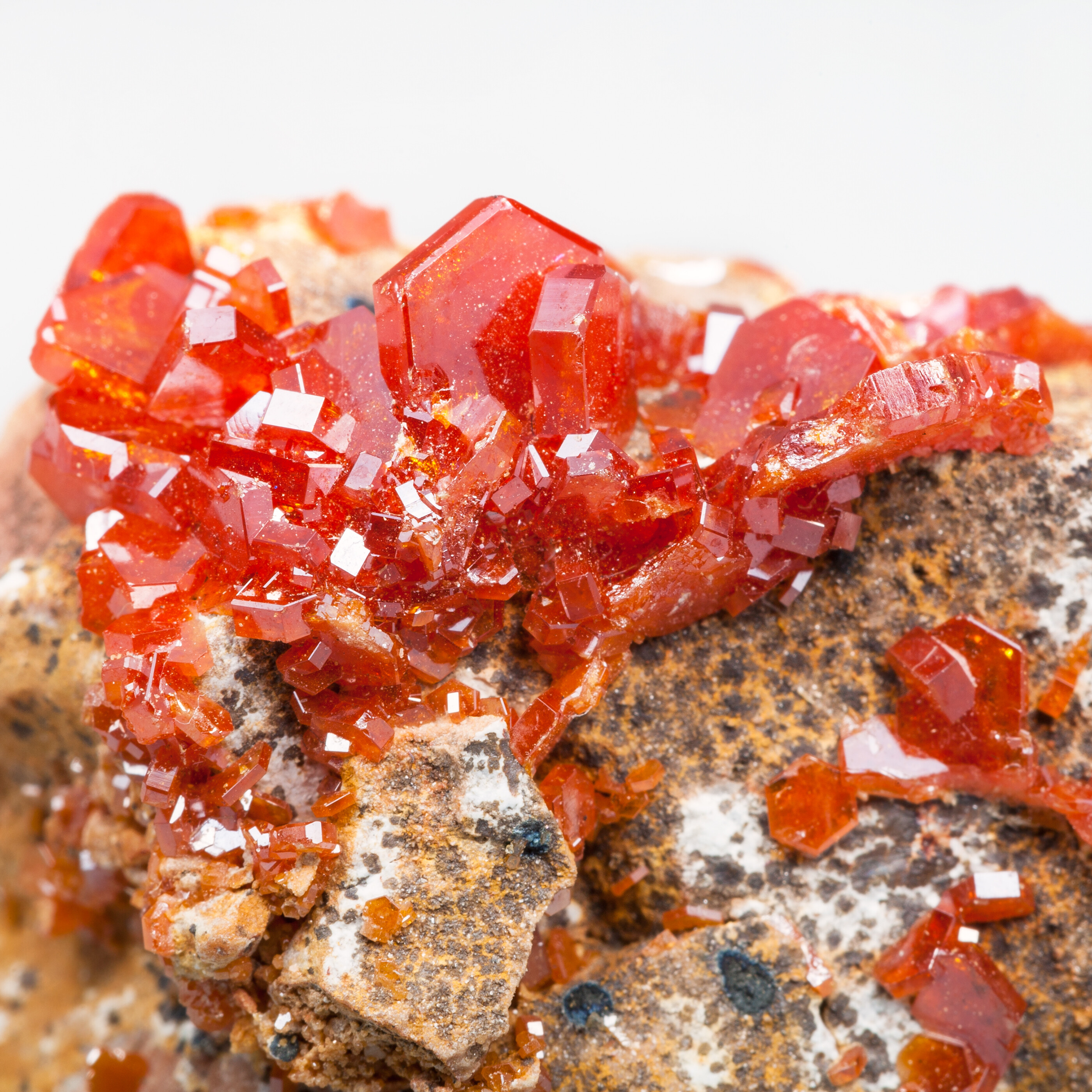 Cristaux rouges de vanadinite 