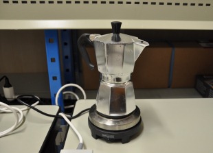 Une méthode efficace pour préparer le café: la cafetière moka placée sur une plaque chauffante adaptée. &#40;Image: SATW/Anette Michel&#41;