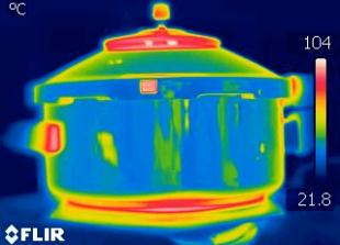 Image thermique d'un autocuiseur placé sur une plaque à induction. &#40;Image: SATW/Anette Michel&#41;